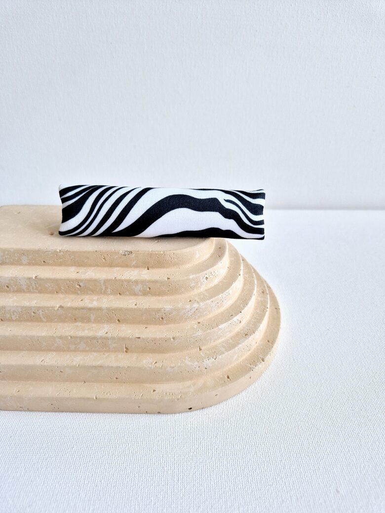 Zebro rašto segtukas