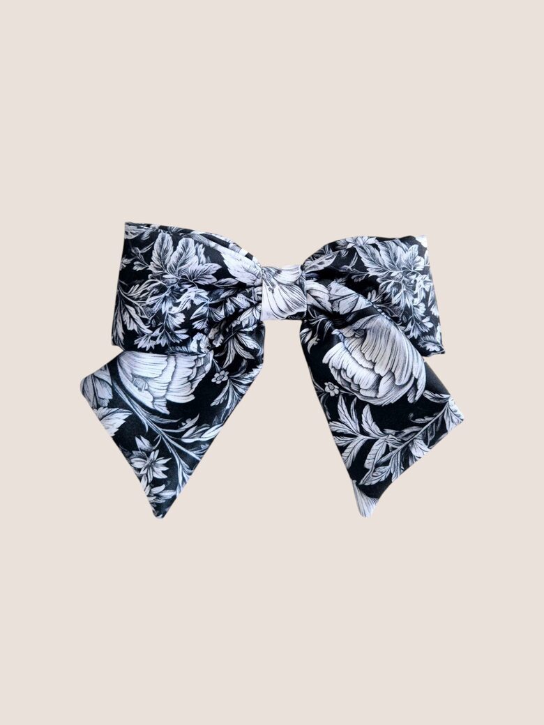 Gėlėtas kaspinas plaukams